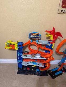 Hot Wheels Tracks and Paw Patrol Tower