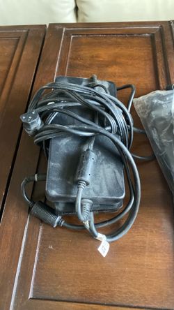 Dell charging dock with two power supplies