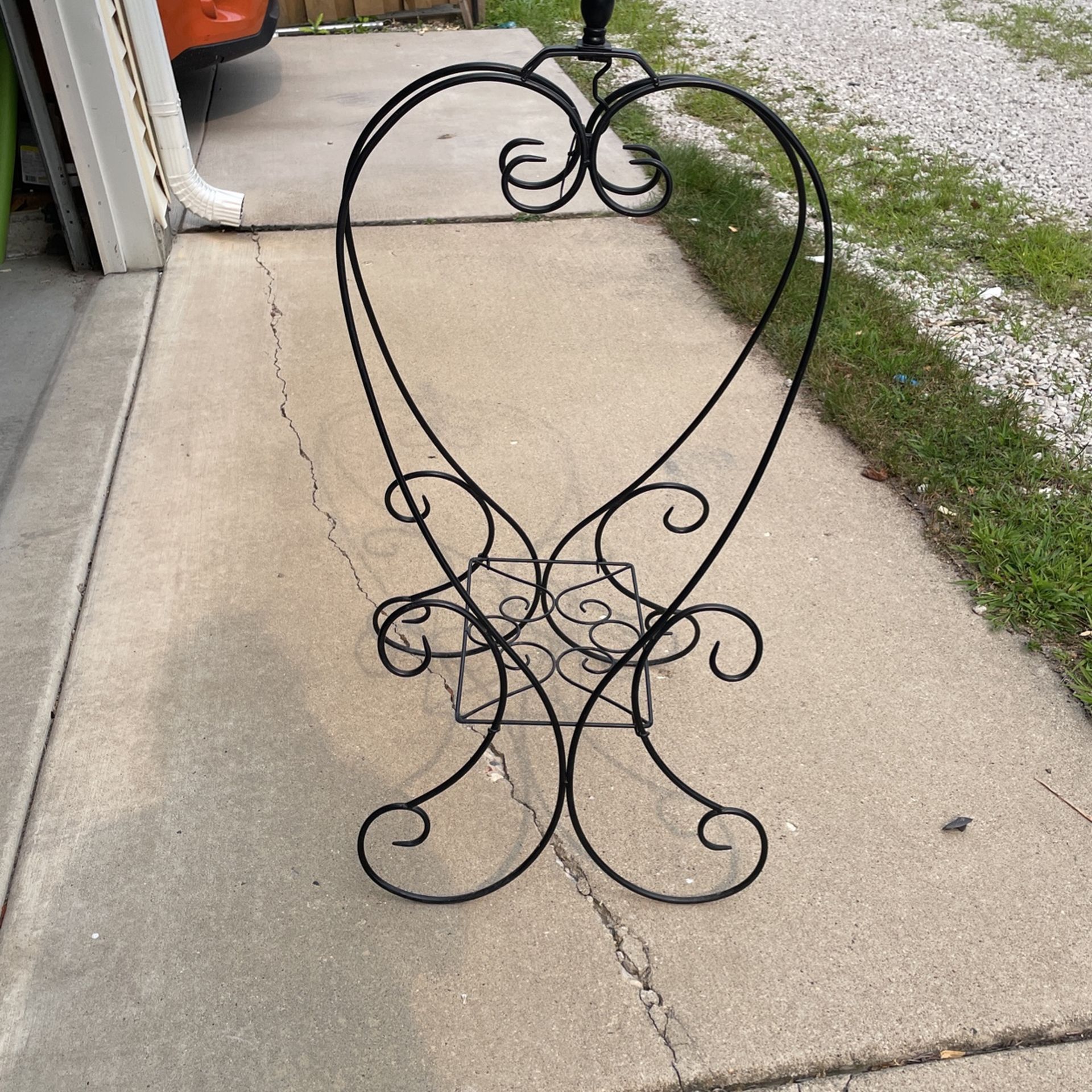 Plant Stand And Holder 40 Inches Tall