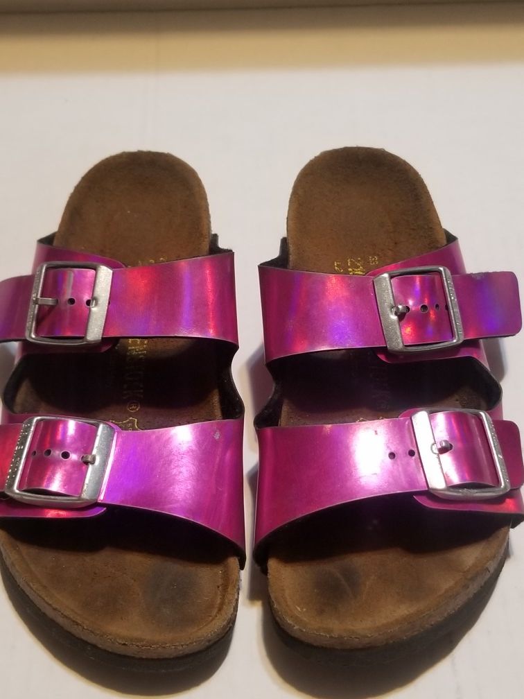 GIRL'S BIRKENSTOCK SANDALS SZ.2