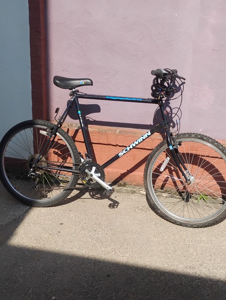 Very Nice Schwinn Mountain Bike