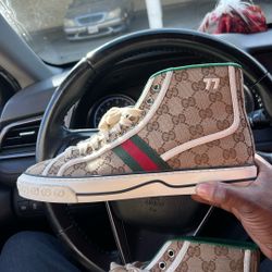 Gucci Sneakers 