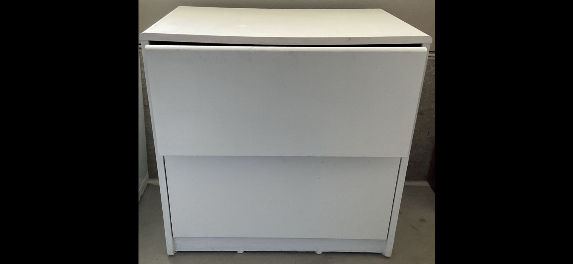 White two-drawers storage cabinet