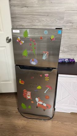 Mini Fridge with Freezer / Small Refrigerator