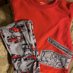 New Carters fleece pajama set  fire engine 🚒  Size 4t.  