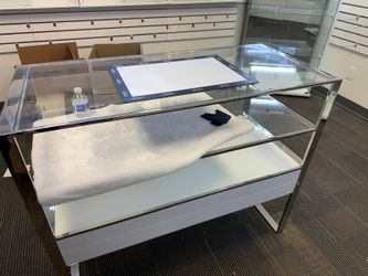Glass Display Tables Like new condition