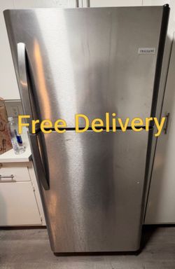 Frigidaire Stainless Steel Top-Freezer Refrigerator – 18 Cu. Ft. – Fully Working