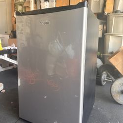Whirlpool Mini Fridge
