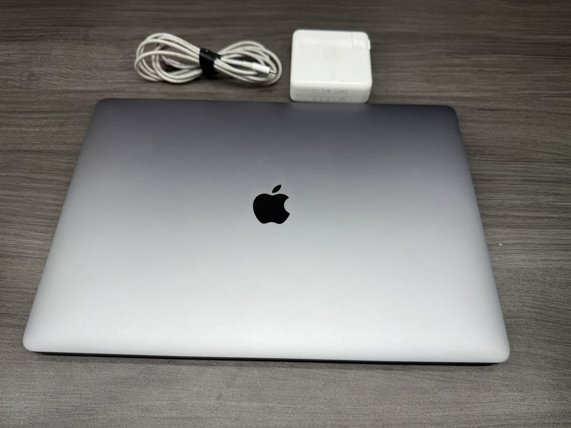 2017 MacBook Pro 15” Space Grey 