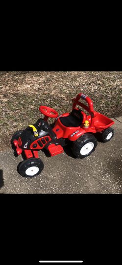 Battery Operated Tractor And Wagon 