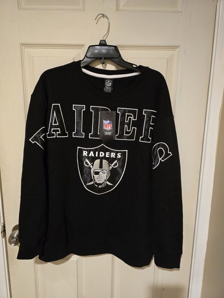 SALE! New! NFL RAIDERS SPELLOUT EMBROIDERED SWEATSHIRT size Large ( reseda ca)