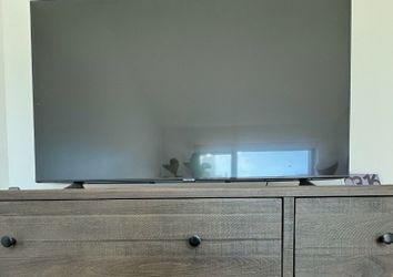 55" Samsung TV