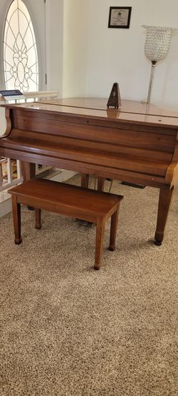Grand piano
