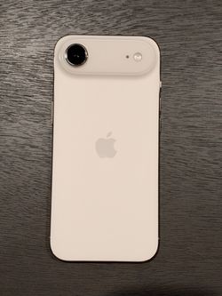 iPhone Air 256GB Unlocked Light Gold – Excellent Condition – $900 OBO