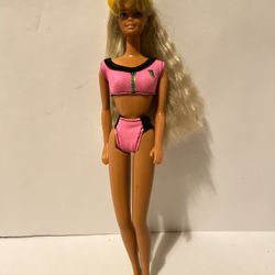 Vintage’89 Beach Blast Barbie in Original Swimsuit 