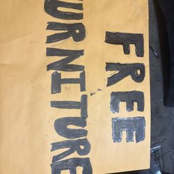 Free Furniture 
