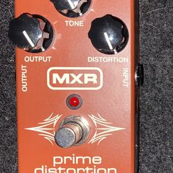 MXR Prime Distortion w/ two connecting cables