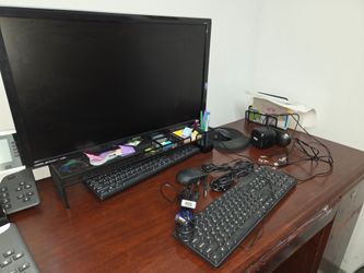 Monitor and keyboards