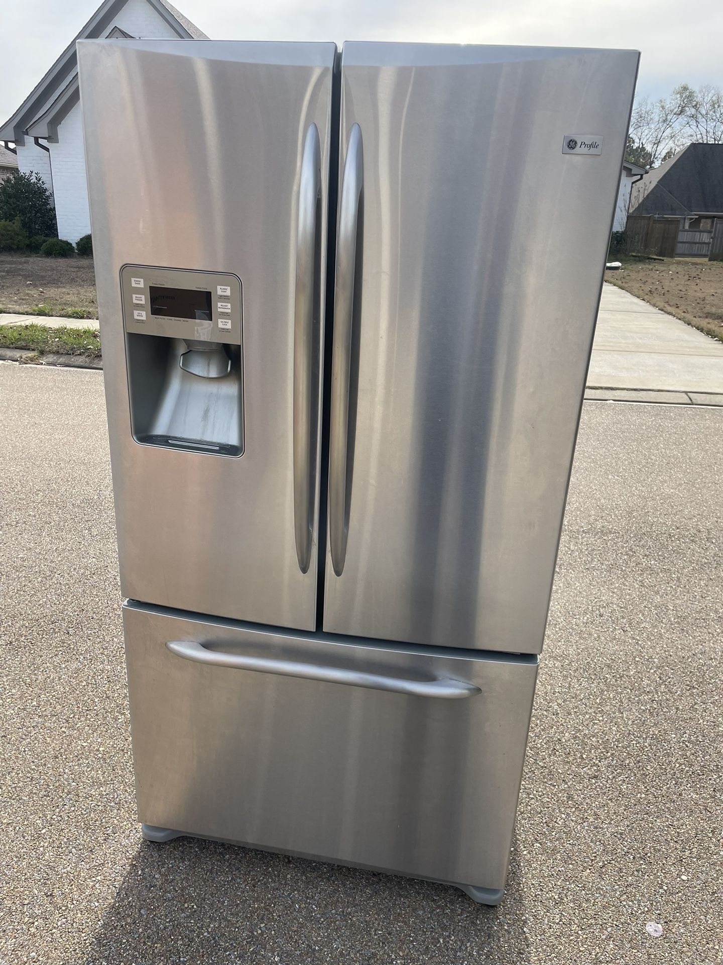 Profile Double Door Refrigerator 