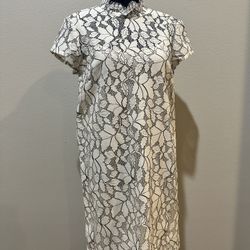 Floral Lace Dress in Black and White