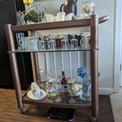 Metal Catering Table With Weals,3  glass Heavy Shelves 