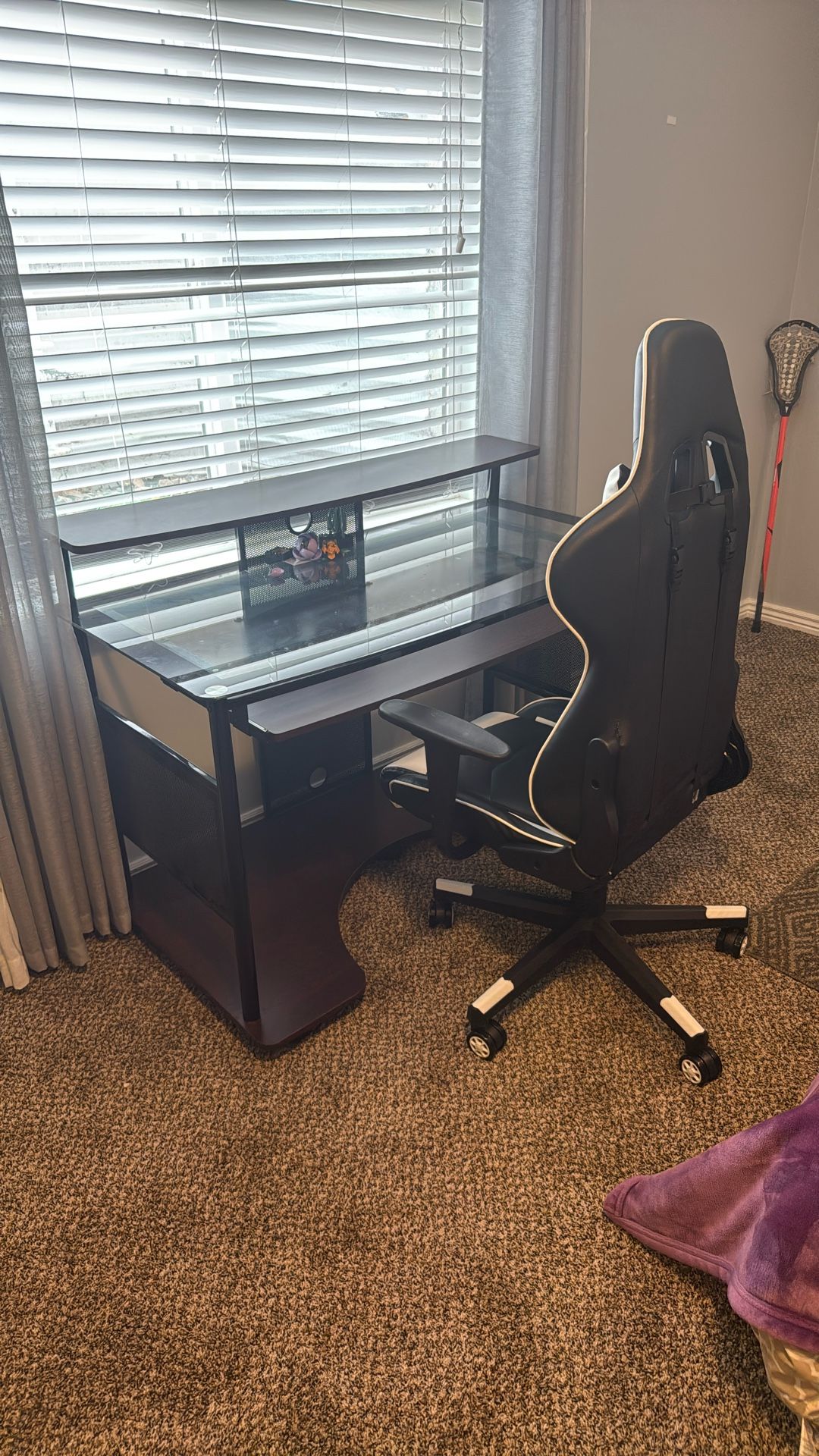 Office Table With Chair.