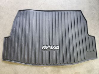 Toyota Rav4 cargo mat