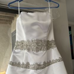 Wedding dress 