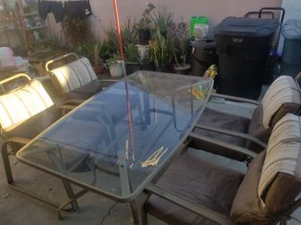 $100 patio furniture