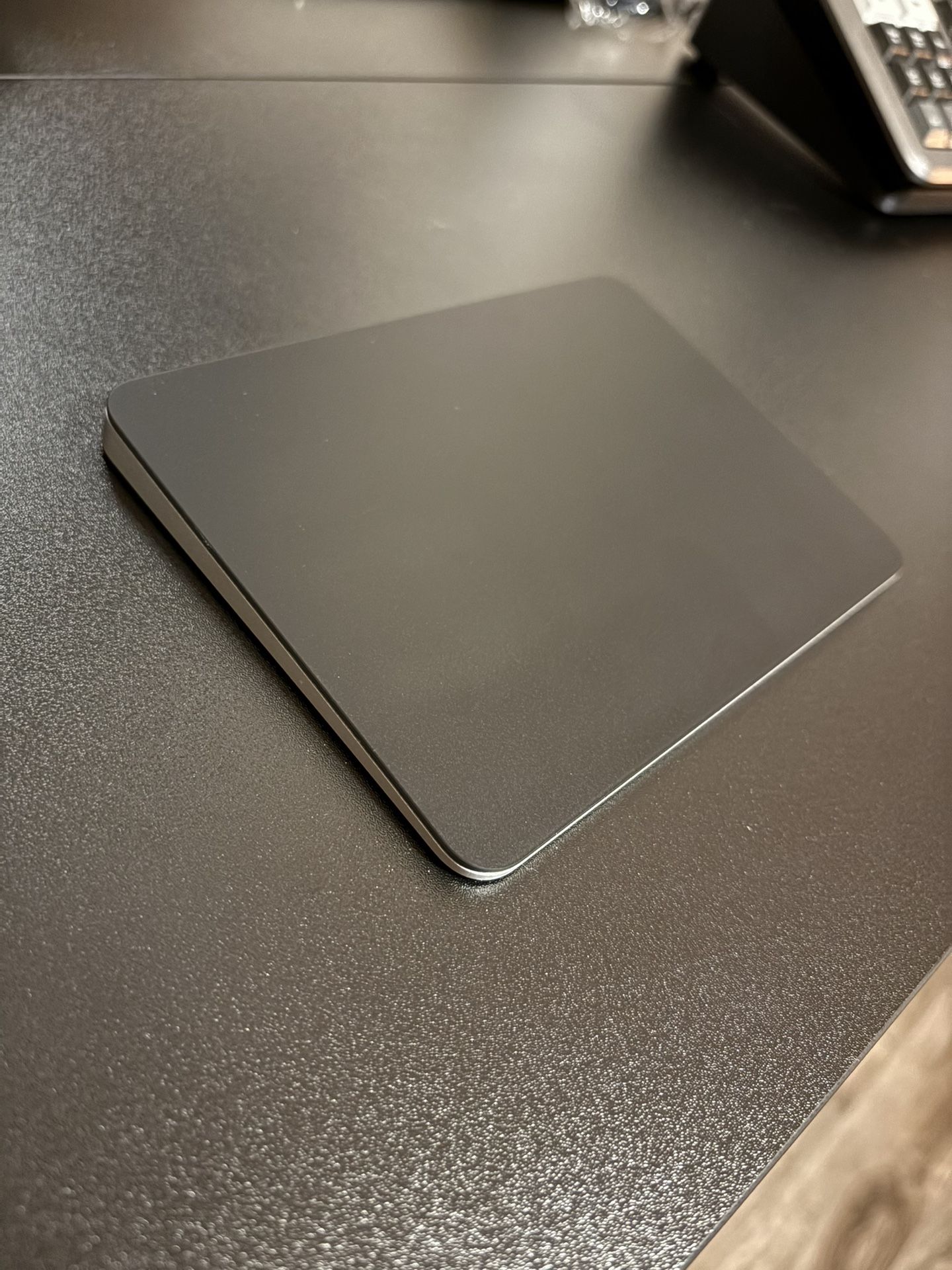 Apple Magic Trackpad 2