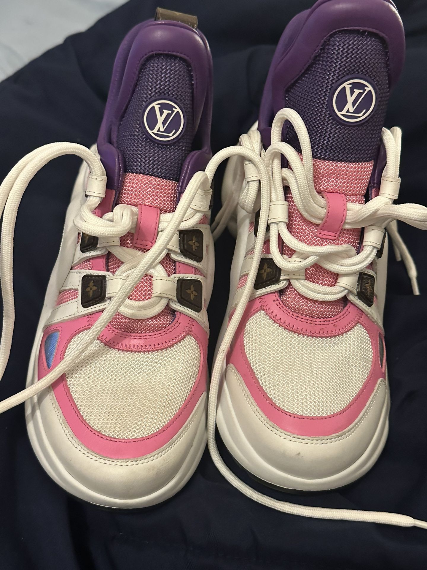 Authentic Arch Light Louis Vuitton Sneaker