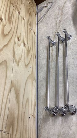 24” towel bar with crystals chrome finish with mounting hardware ready for pick up today