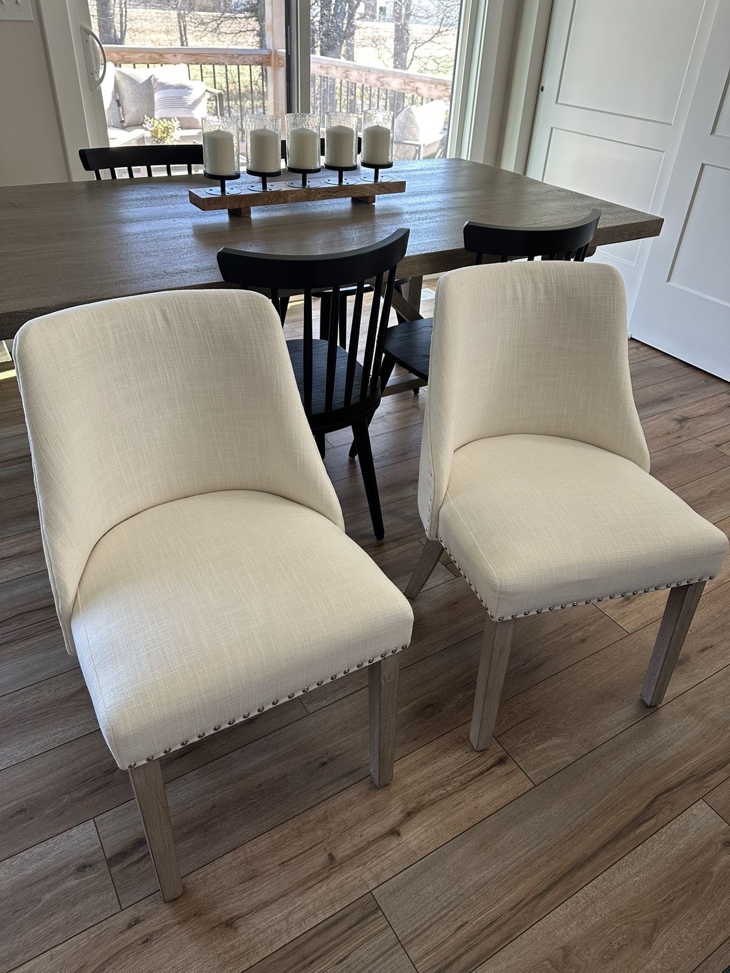 Upholstered Chairs With Nailhead Trim 