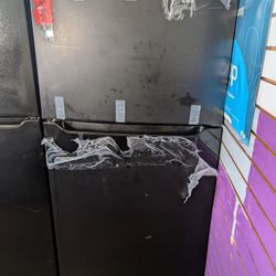 Brand New Frigidaire Refrigerator 