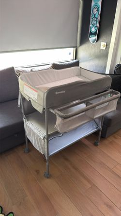 Baby changing table - Sweeby