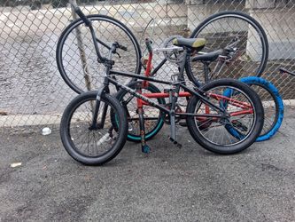 Free Agent "Maverick "BMX