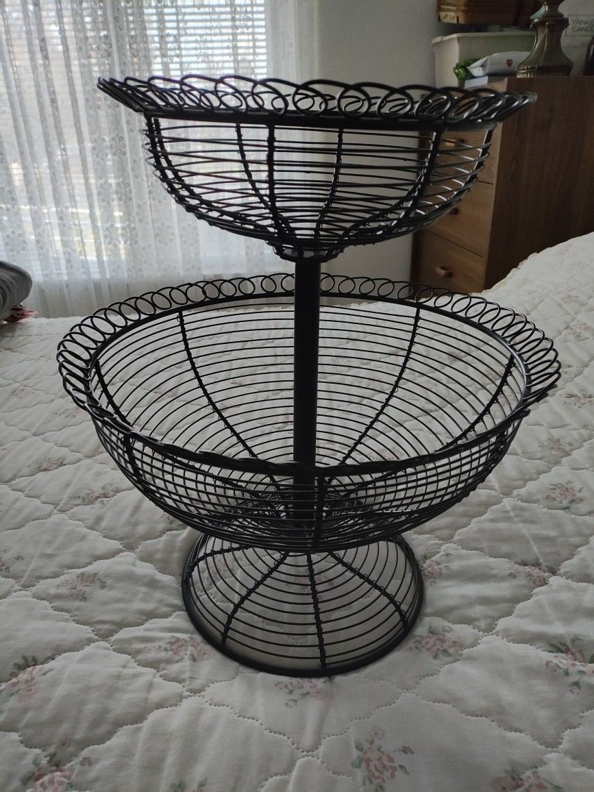 Like New. Large And Tall Tiered Produce/ Fruit Stand