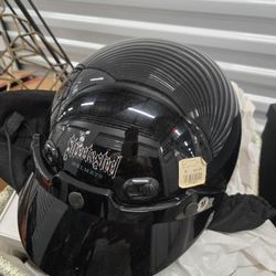 Motorcycle or motorized vehicle helmet