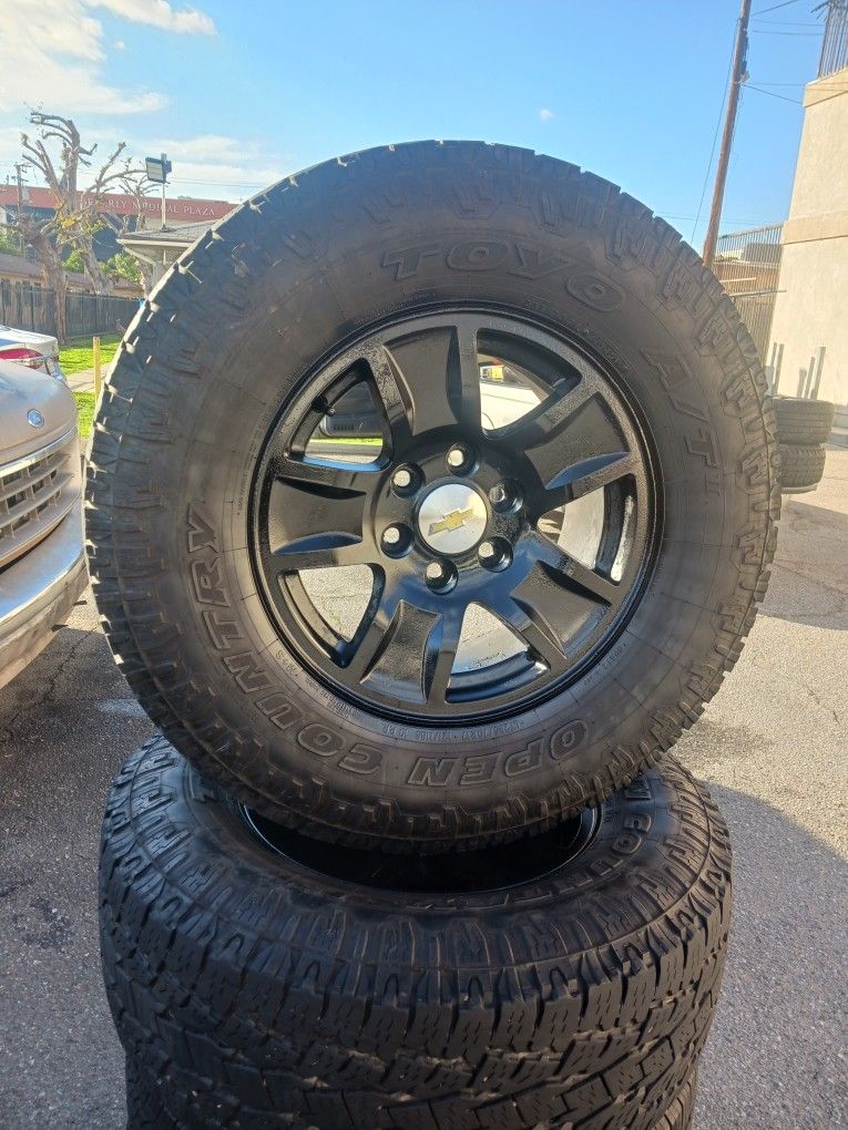 Juego De Rrines Para Trocas Chevrolet Tahoe Suburvan GMC Yantaz Seminuevas Medida 17