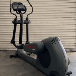 Life Fitness 9500HR Elliptical
