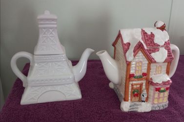 Large ceramic teapots