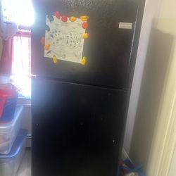 Frigidaire Refrigerator 