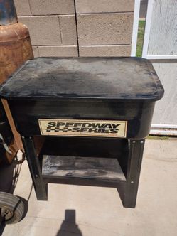 Parts cleaner