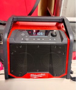 Milwaukee Bluetooth Speaker