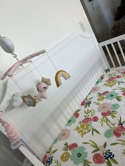 Crib & Mattress