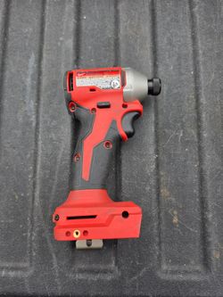 Milwaukee M18 18V Lithium-Ion Brushless Cordless 1/4 in. Compact Impact Driver (Tool Only)