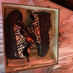 Burberry Shoes 