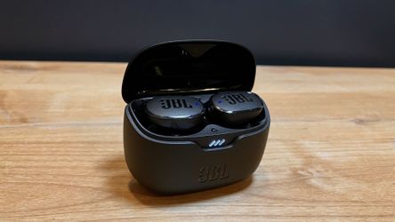 JBL Tune Buds