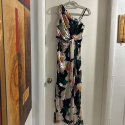 Vestido Largo ,elegante  Adriana Papel  Talla 4 