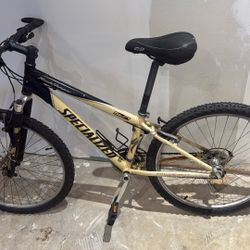 Specialized Rock Hopper Mountain Bike